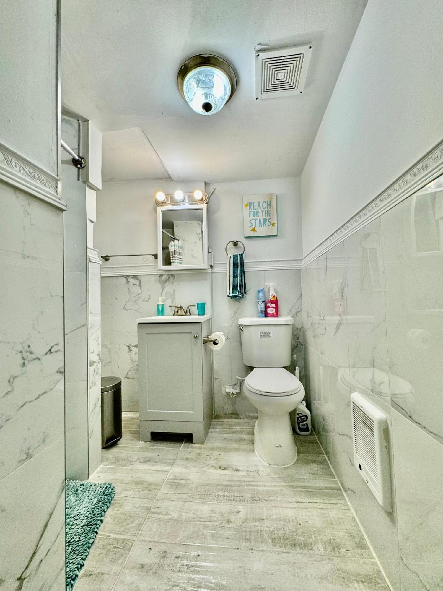 Private Room With Shared Bathrooms 10 Mins To Seatac Airport And 20 Mins To Downtown Seattle Exterior foto